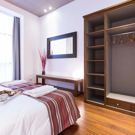 Serennia Apartamentos Ramblas - Placa Catalunya Barcelona Bilik gambar