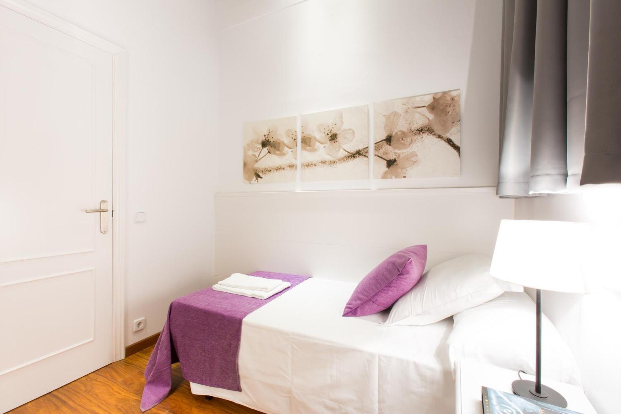 Serennia Apartamentos Ramblas - Placa Catalunya Barcelona Bilik gambar